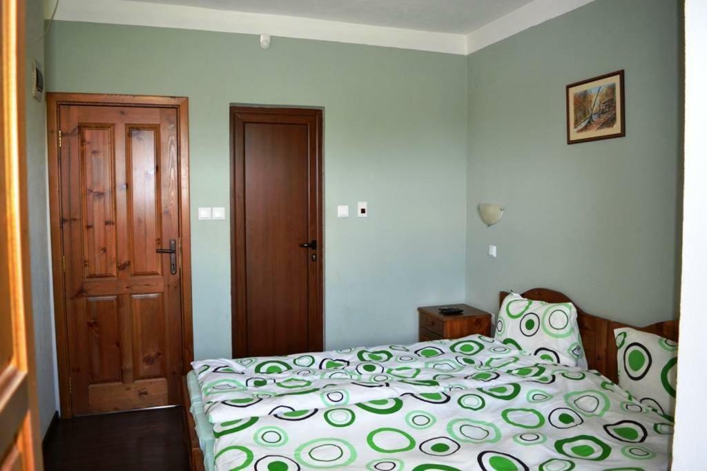 Sichanova Guest House Bruchkovtsi Bagian luar foto