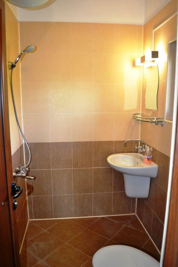 Sichanova Guest House Bruchkovtsi Bagian luar foto