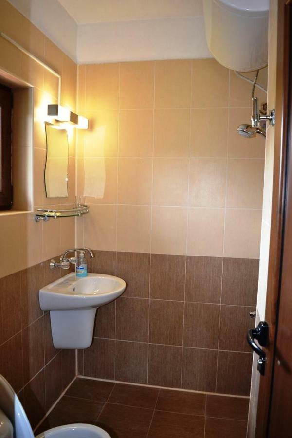 Sichanova Guest House Bruchkovtsi Bagian luar foto