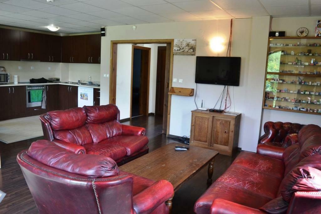 Sichanova Guest House Bruchkovtsi Bagian luar foto